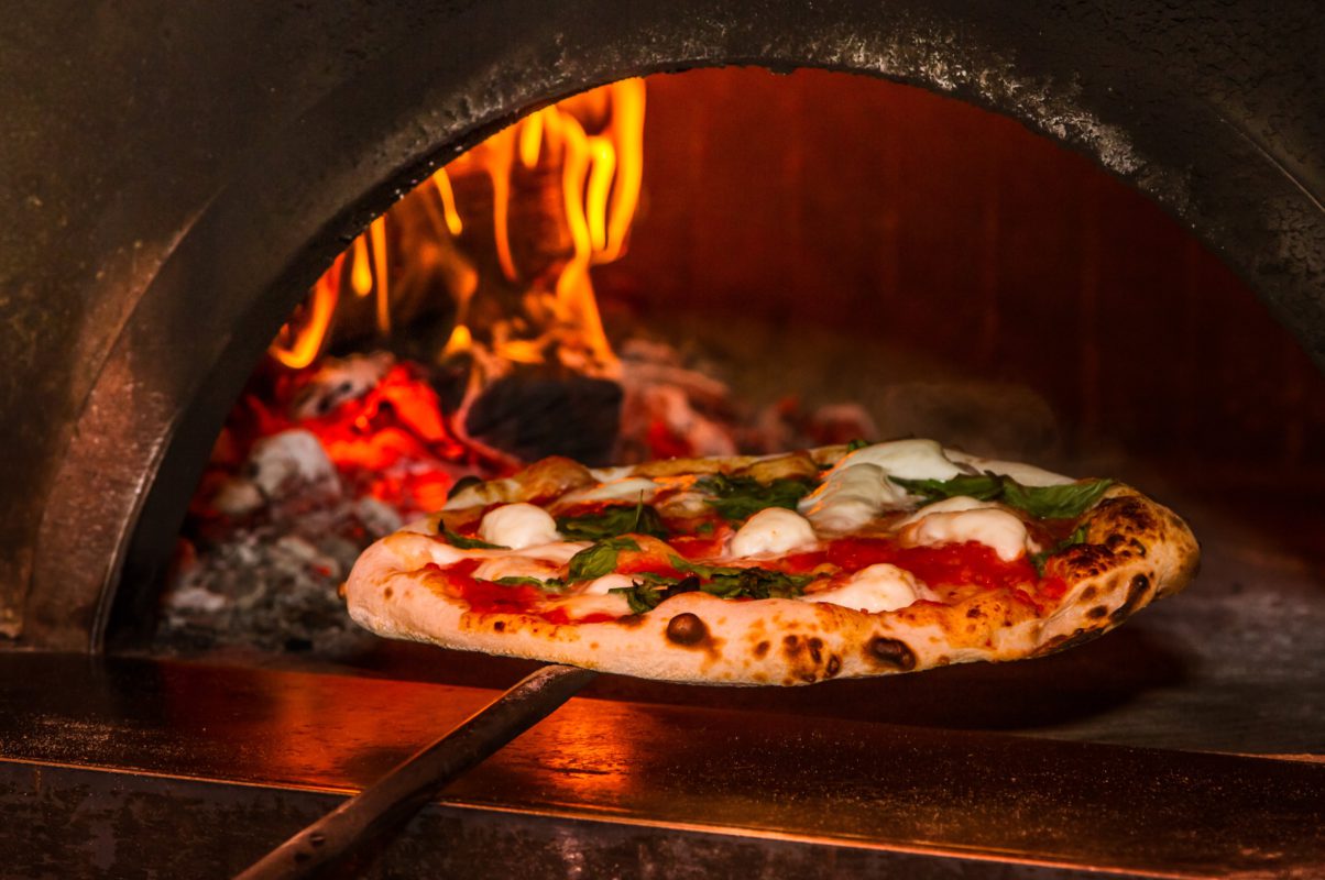 wood_fired_pizza_picture | Buy Firewood Direct Ireland | Kiln Dried Logs For Sale